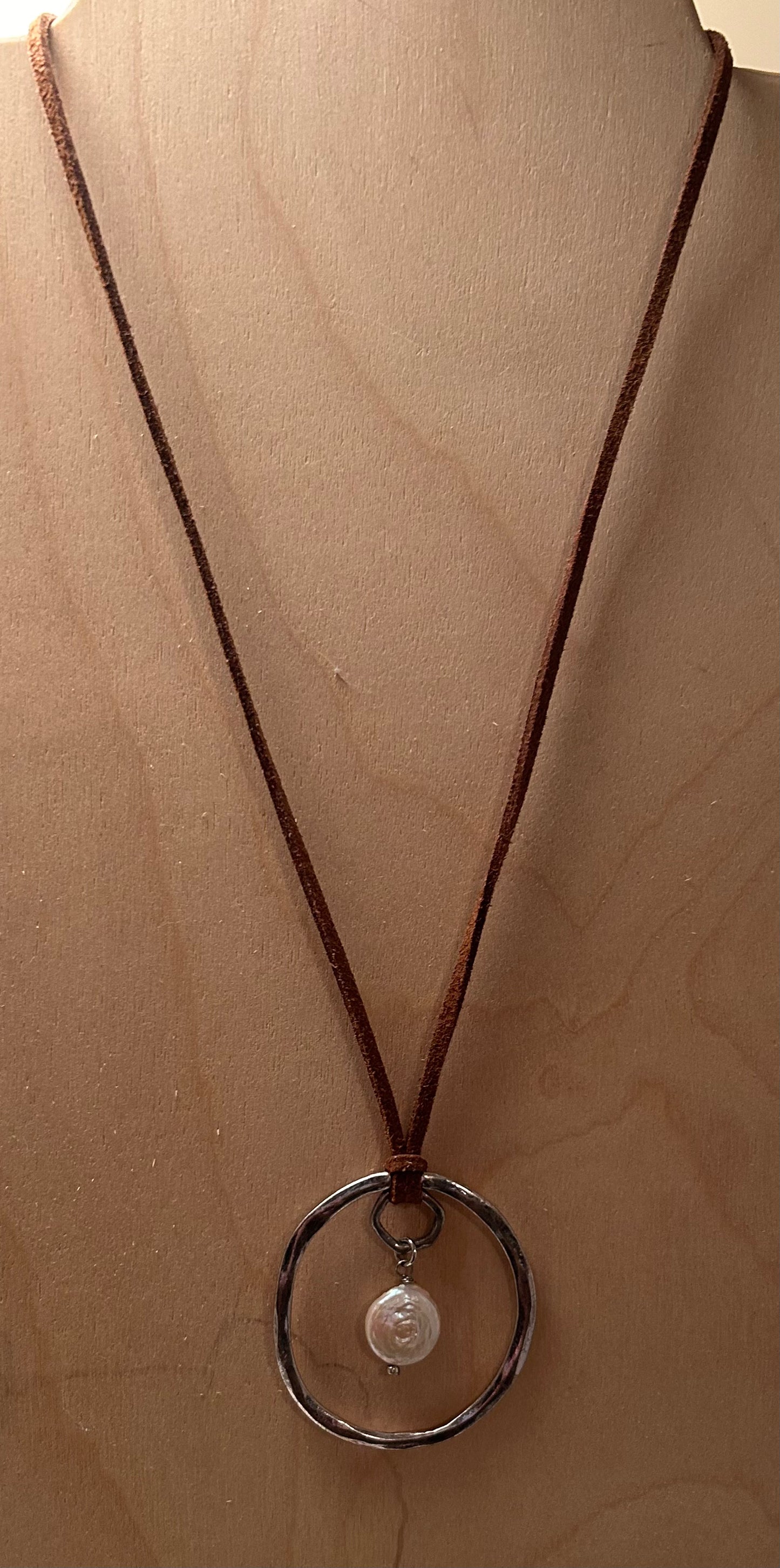 Leather Necklace with Sea Pearl Drop
