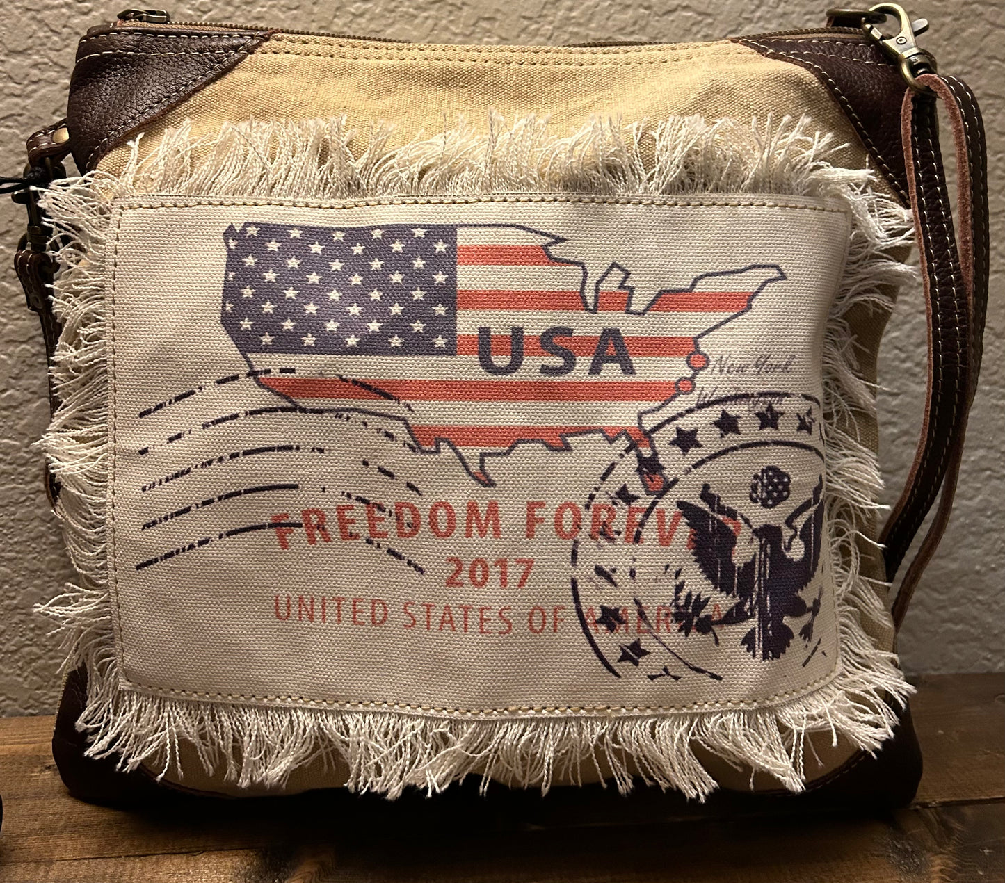 Myra USA Freedom Shoulder Bag