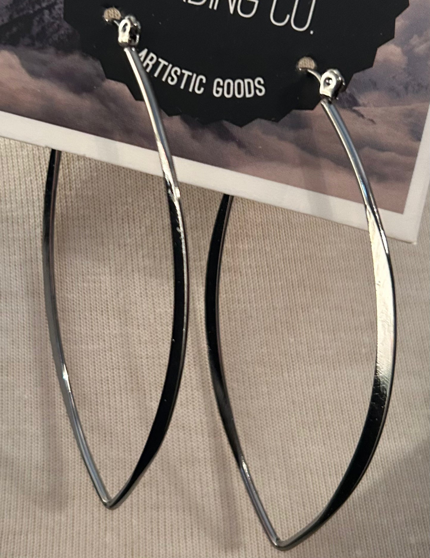 L&F Oval Loops