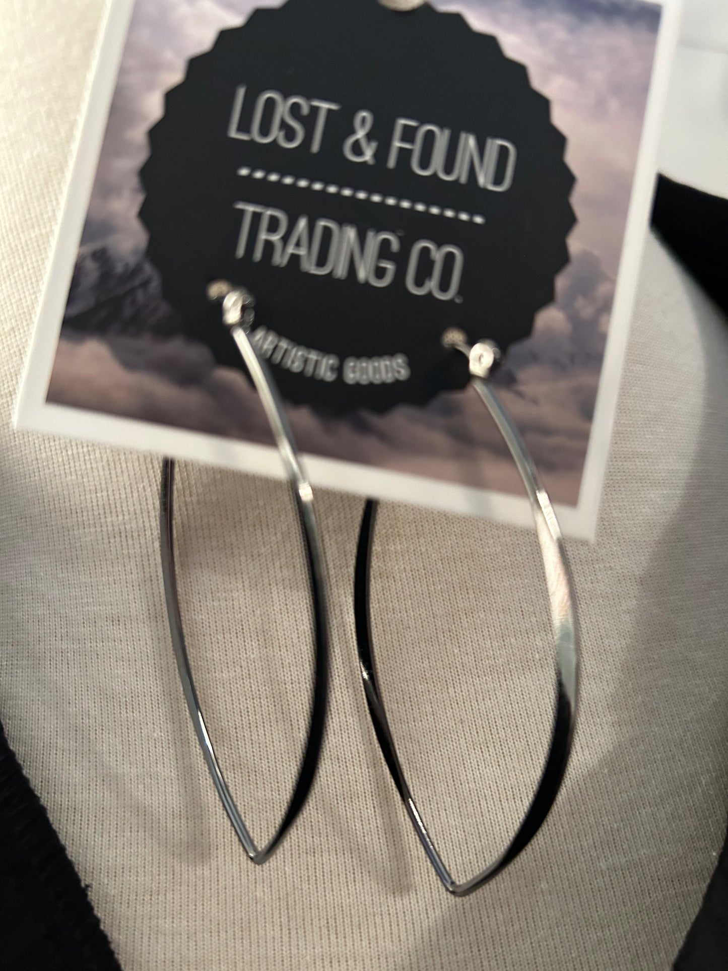 L&F Oval Loops