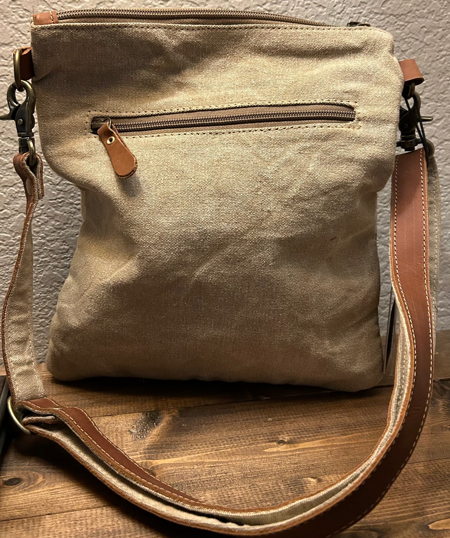 Myra Yesteryear Vintage Style Crossbody Bag
